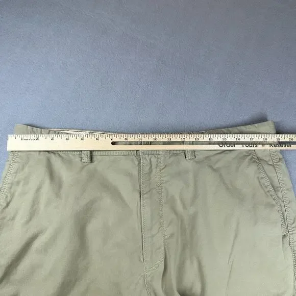 Tommy Bahama Shorts Mens 38 Khaki Beige Stretch Classic Chino Flat Front Casual - Picture 4 of 11